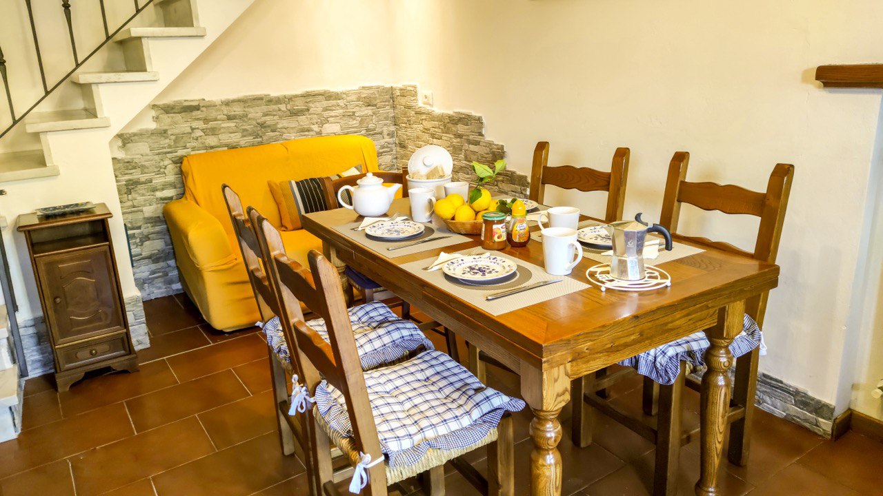 photo_5812320968016774688_y