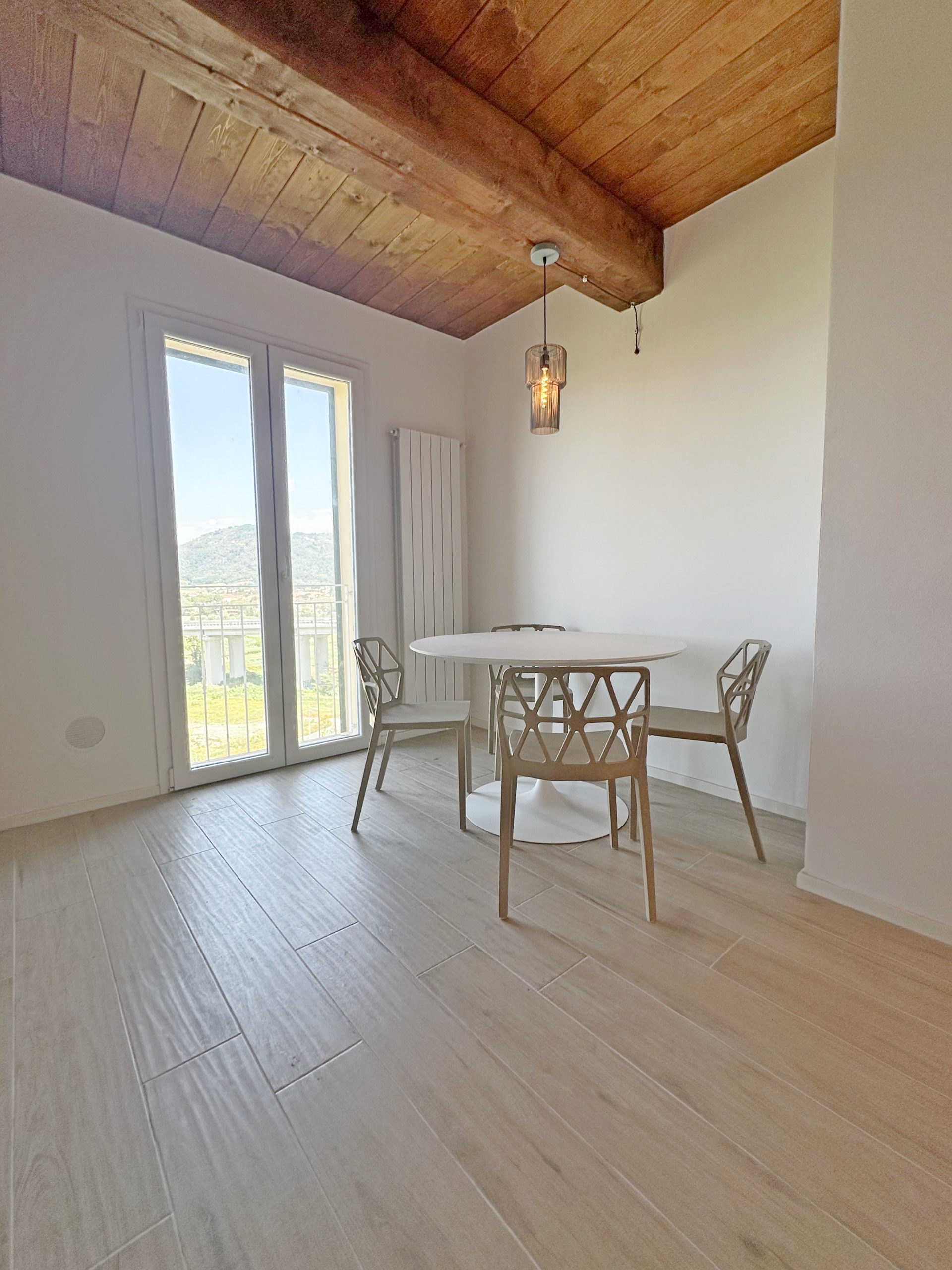 Case vacanza in affitto estivo a Lido di Camaiore: scopri le migliori opzioni con Nicola Real Estate, l’agenzia specializzata in affitti estivi in Versilia.