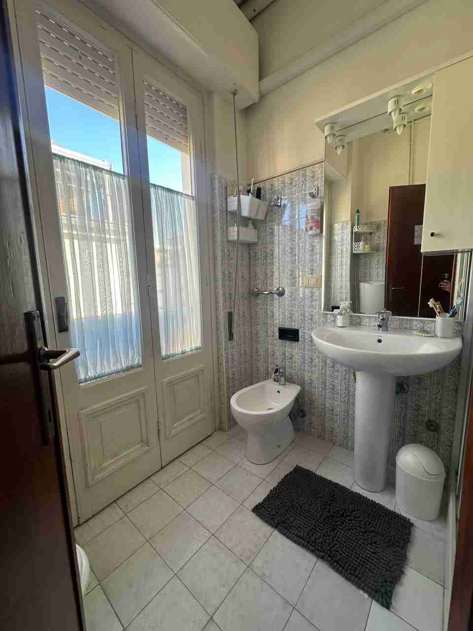 photo_5882037873597859032_y