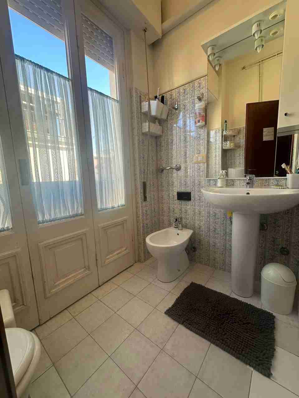 photo_5882037873597859034_y