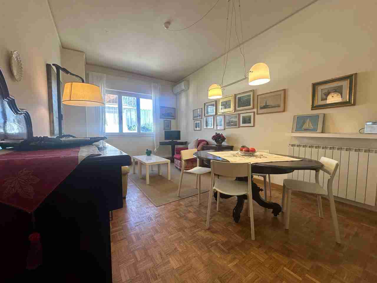 photo_5882037873597859047_y